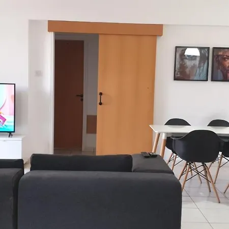 Ella Luxury -