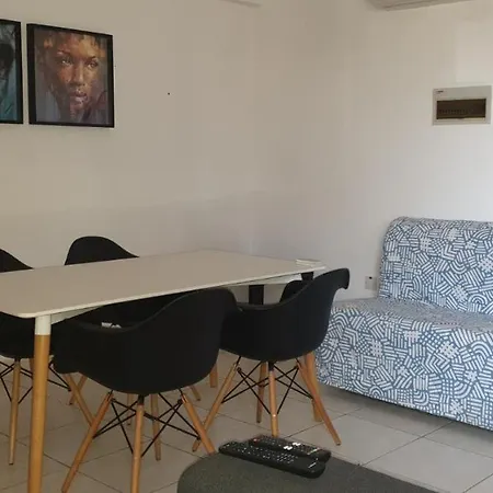 Ella Luxury - Apartment Limassol